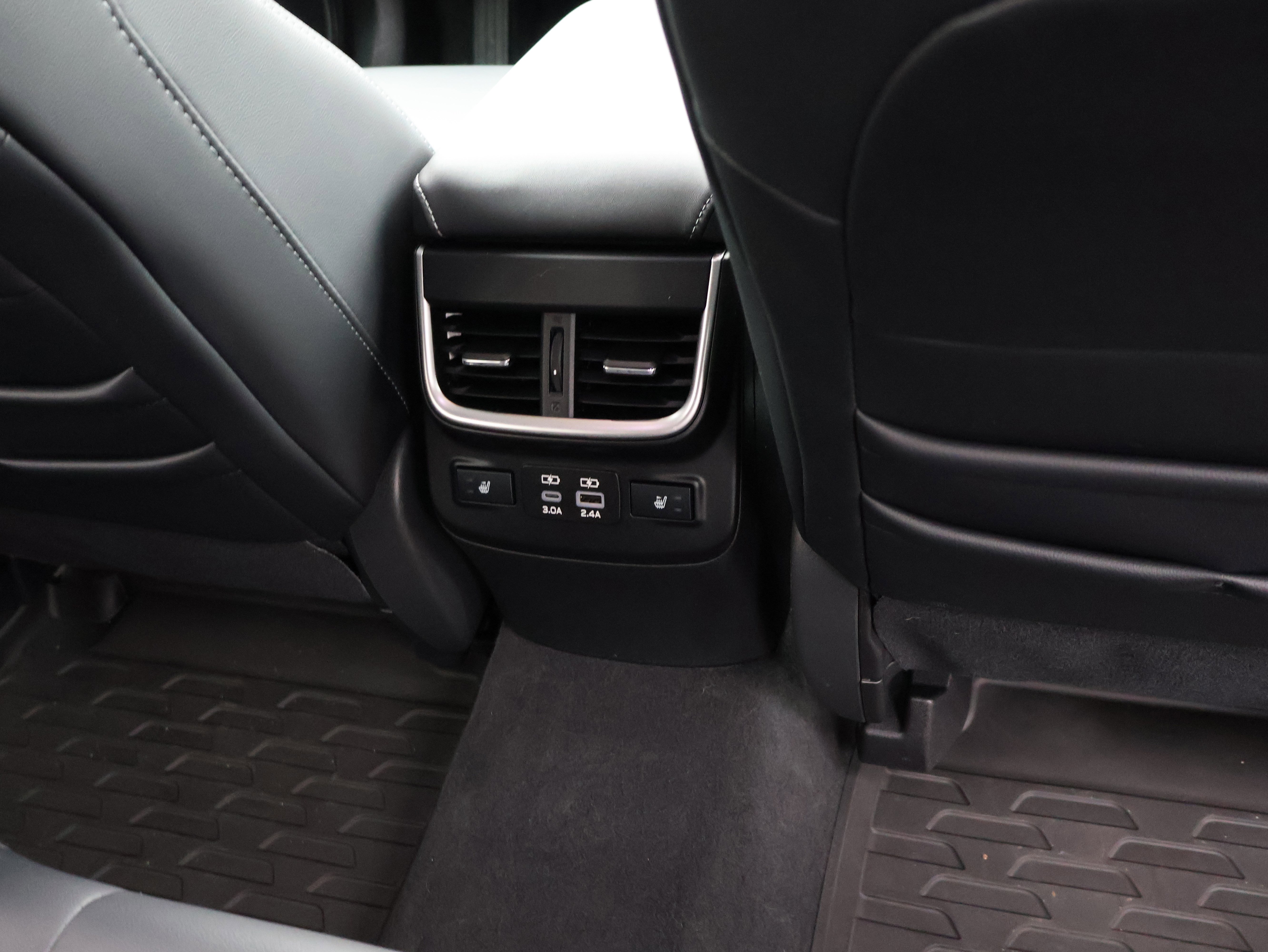 Used 2024 Subaru Outback Limited image 15