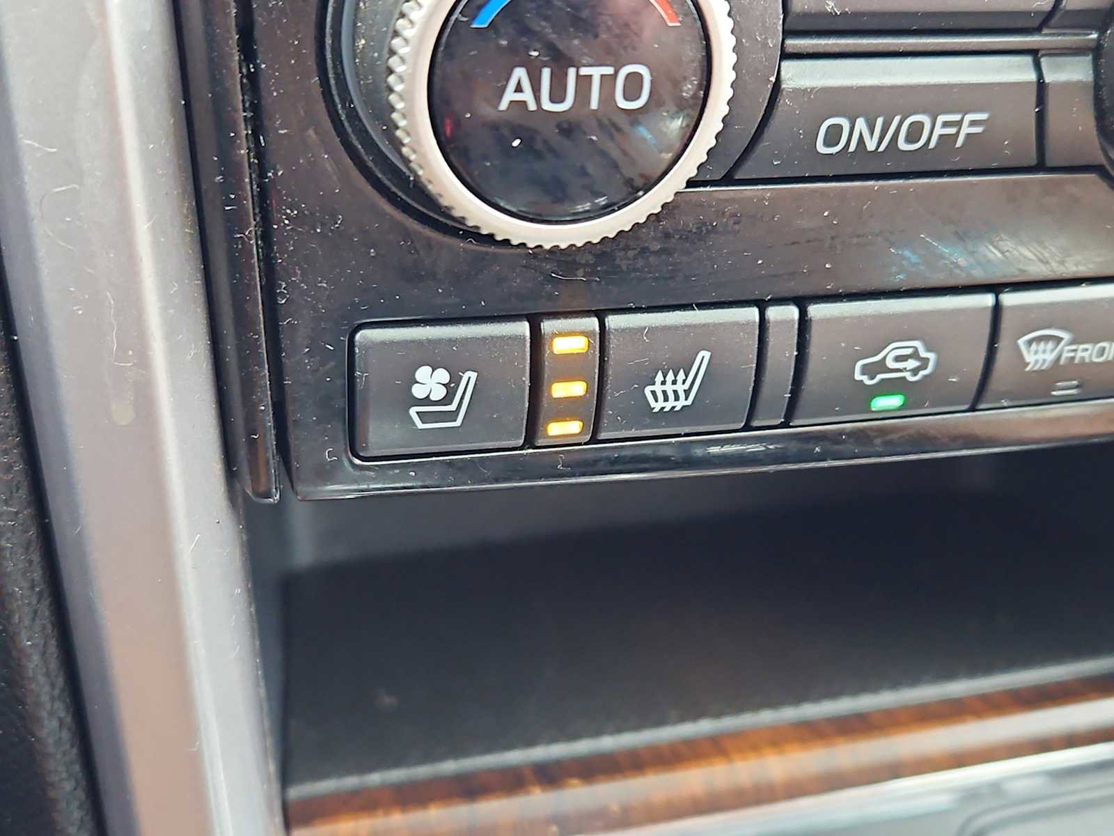 Used 2020 Subaru Ascent Touring image 22