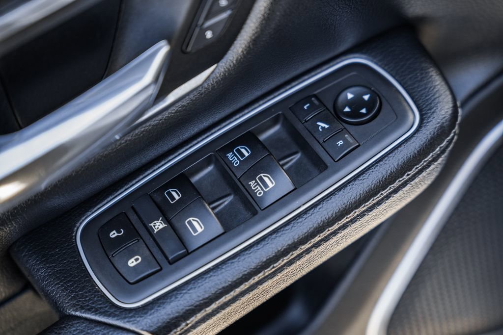 Certified 2021 RAM 1500 Laramie image 43