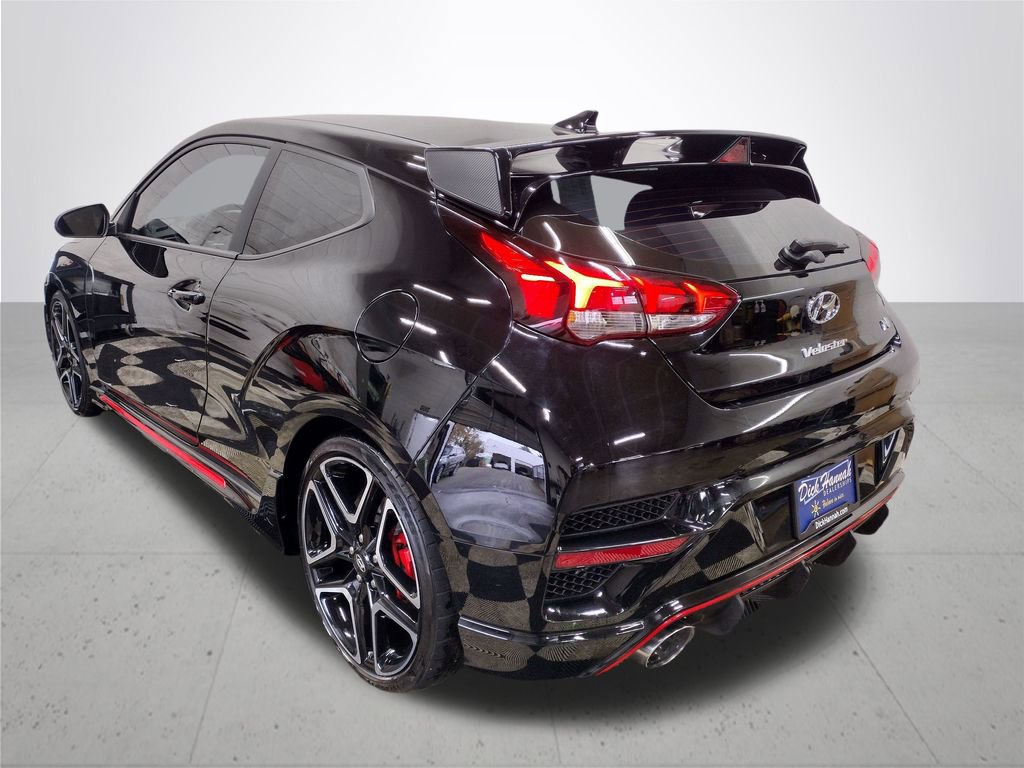 Certified 2022 Hyundai Veloster N Base image 11