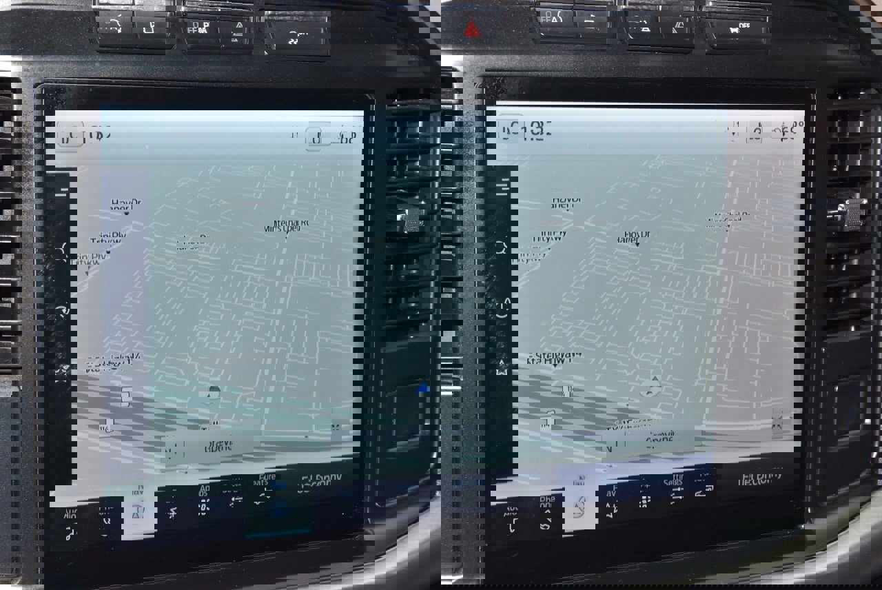 Certified 2023 Ford F150 Lariat w/ Equipment Group 502A High image 27