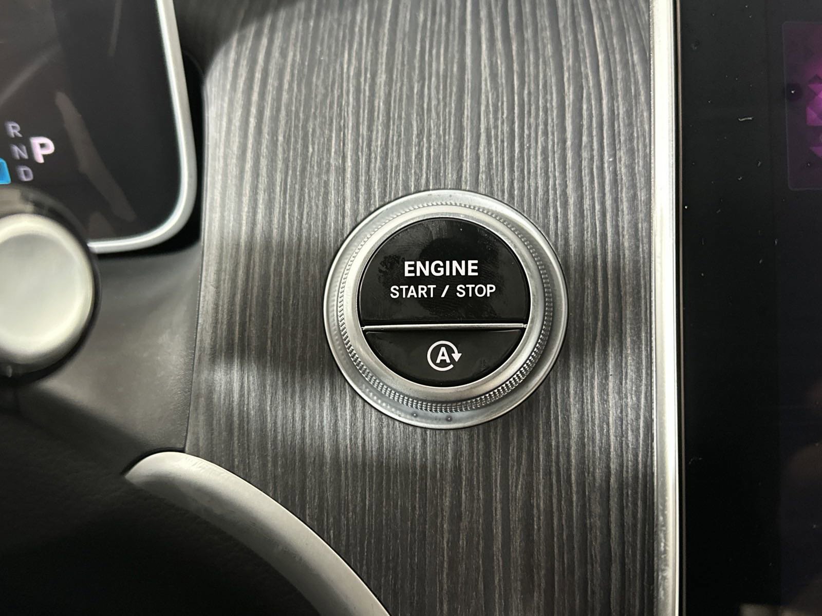 New 2025 Mercedes-Benz GLC 43 AMG 4MATIC image 23