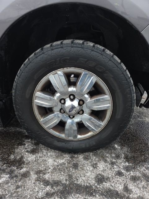 Used 2011 Ford F150 XLT w/ XTR Pkg image 6