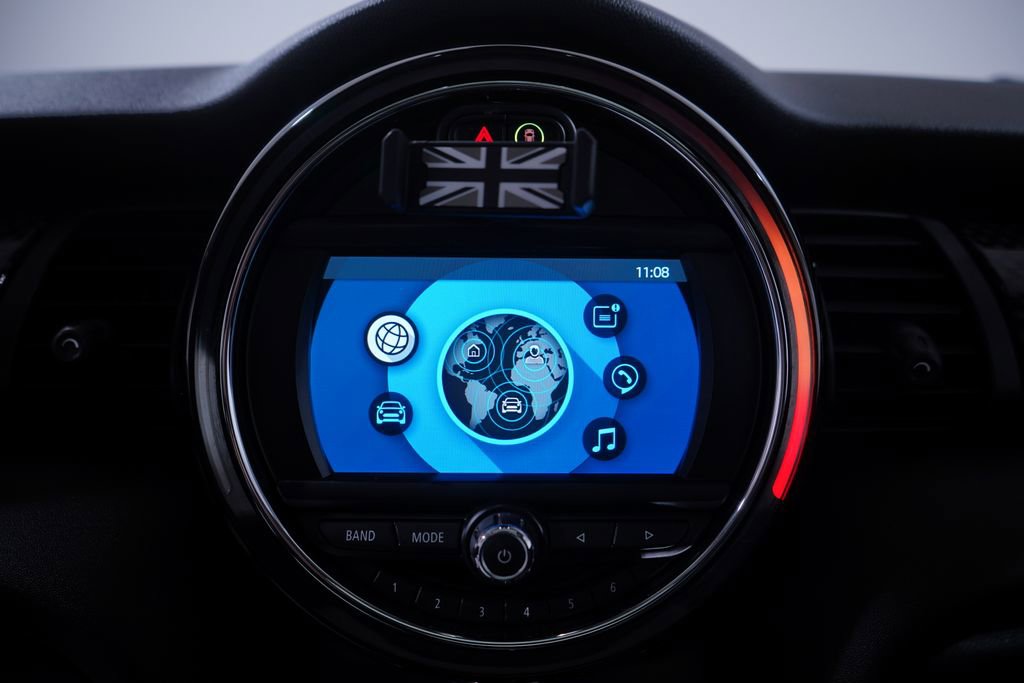 Used 2019 MINI Cooper S w/ Signature Upholstery Package FWD image 9