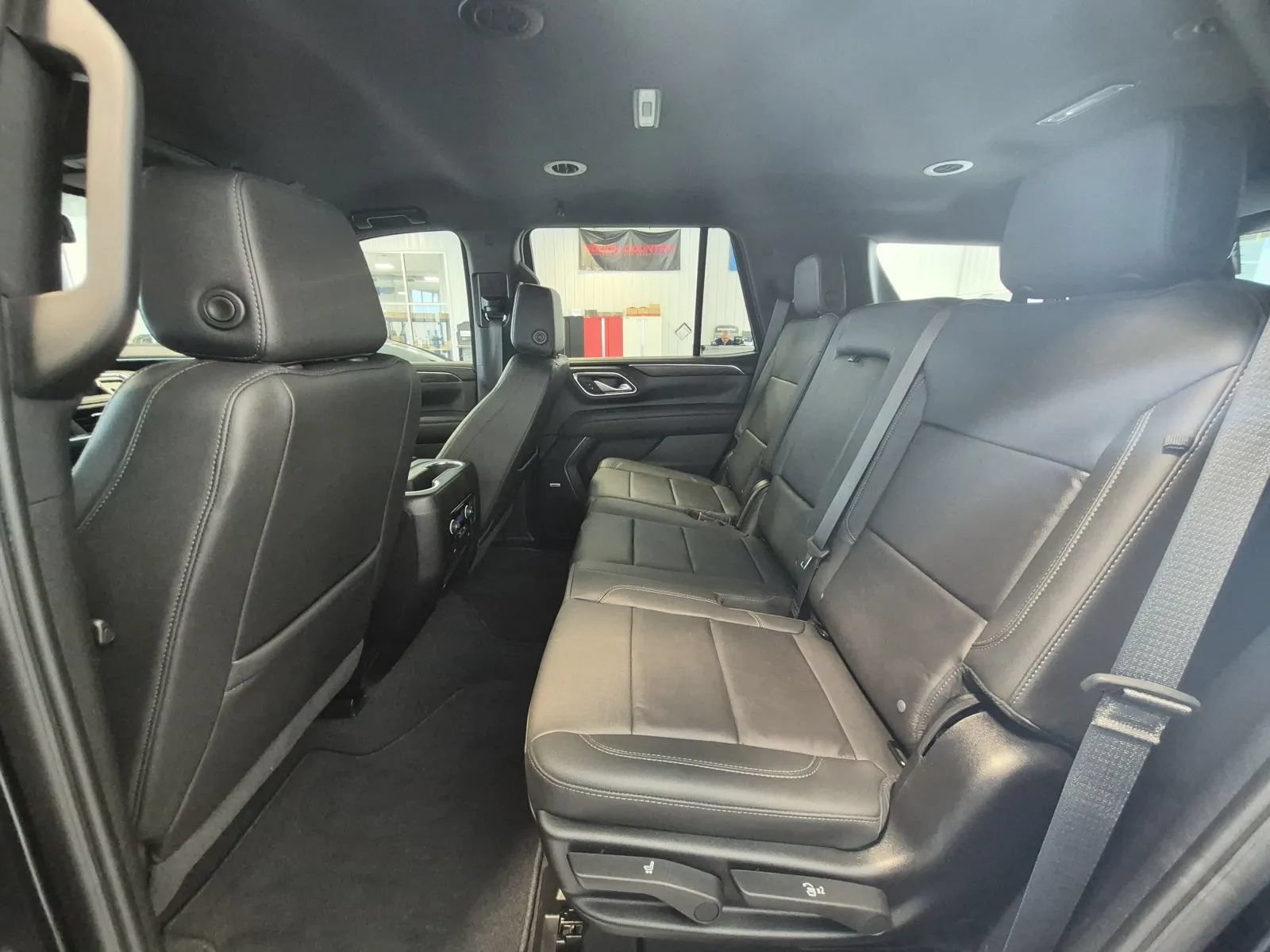 Used 2024 Chevrolet Tahoe Z71 AWD/4WD image 13