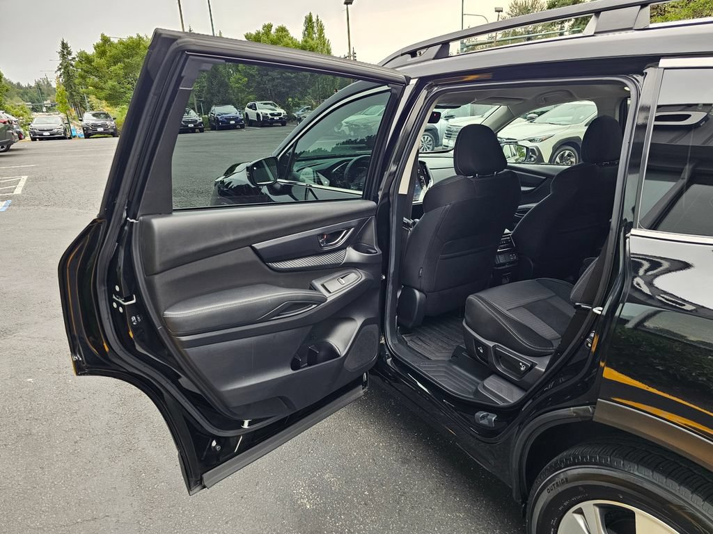 Used 2023 Subaru Ascent Premium w/ Convenience Package AWD/4WD image 16