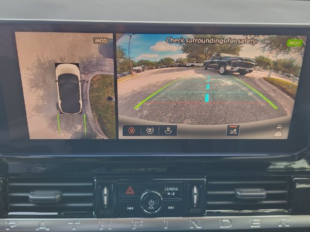 New 2026 Nissan Pathfinder SL FWD image 17