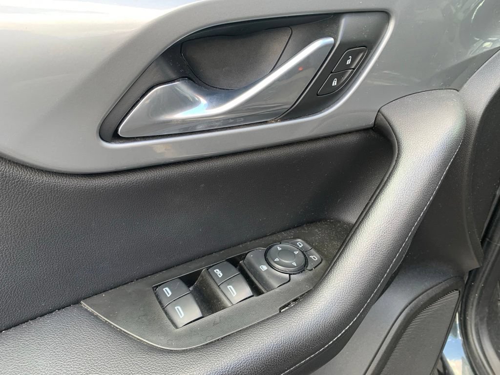 Used 2019 Chevrolet Blazer LT FWD image 35