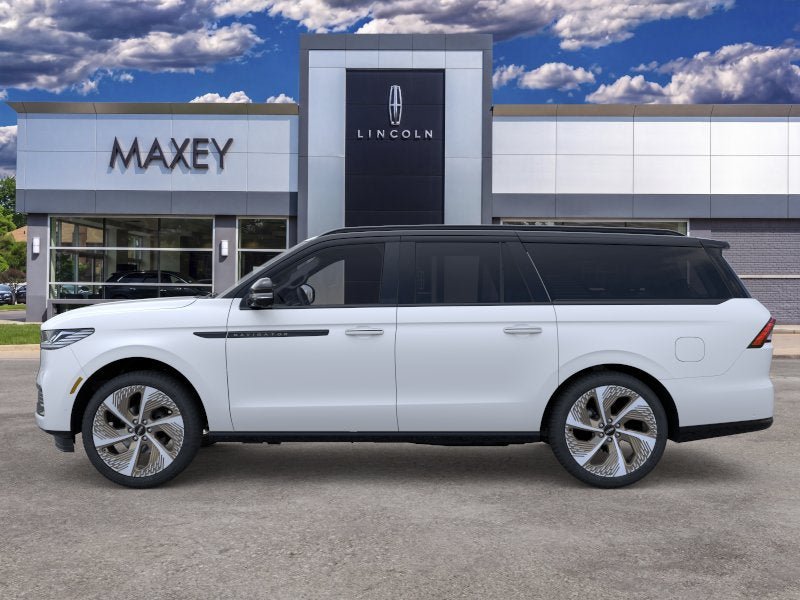 New 2026 Lincoln Navigator L Black Label AWD/4WD image 3
