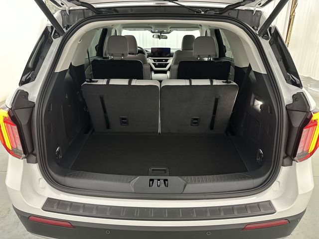 New 2026 Ford Explorer Active w/ Active Comfort Package AWD/4WD image 22