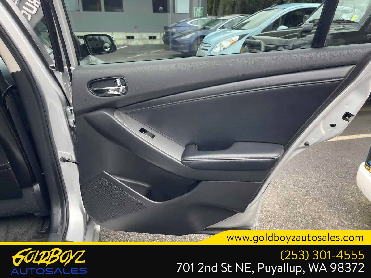 Used 2012 Nissan Altima 2.5 SL w/ 2.5SL Pkg FWD image 32