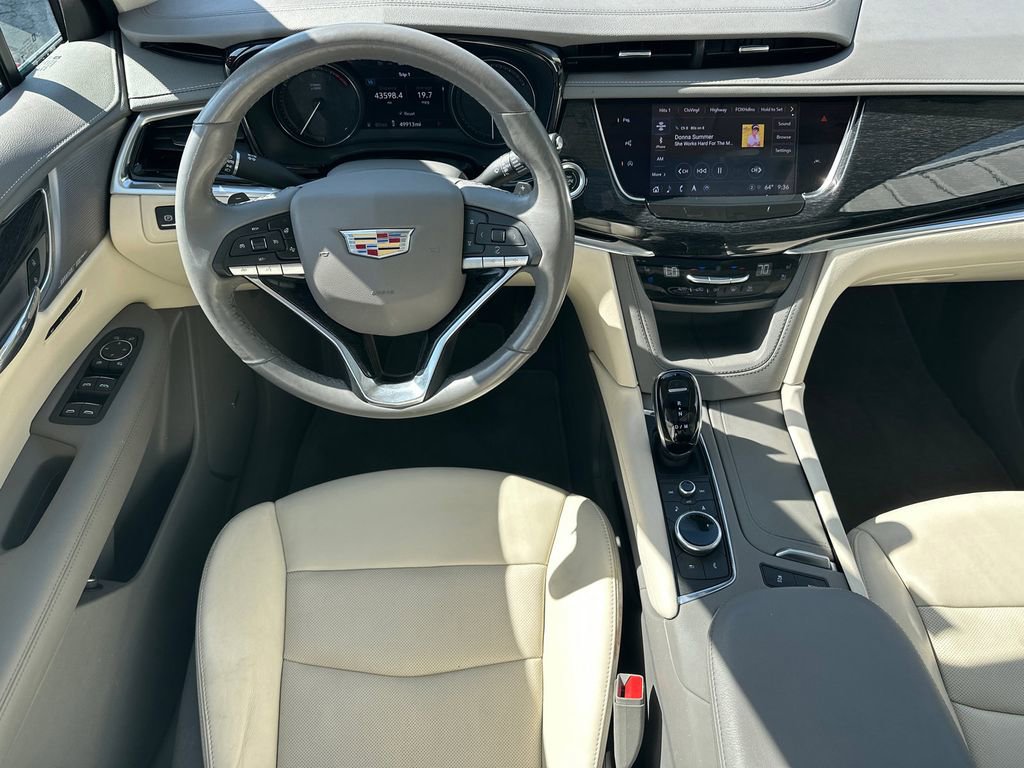 Certified 2023 Cadillac XT6 Premium Luxury w/ Technology Package image 23