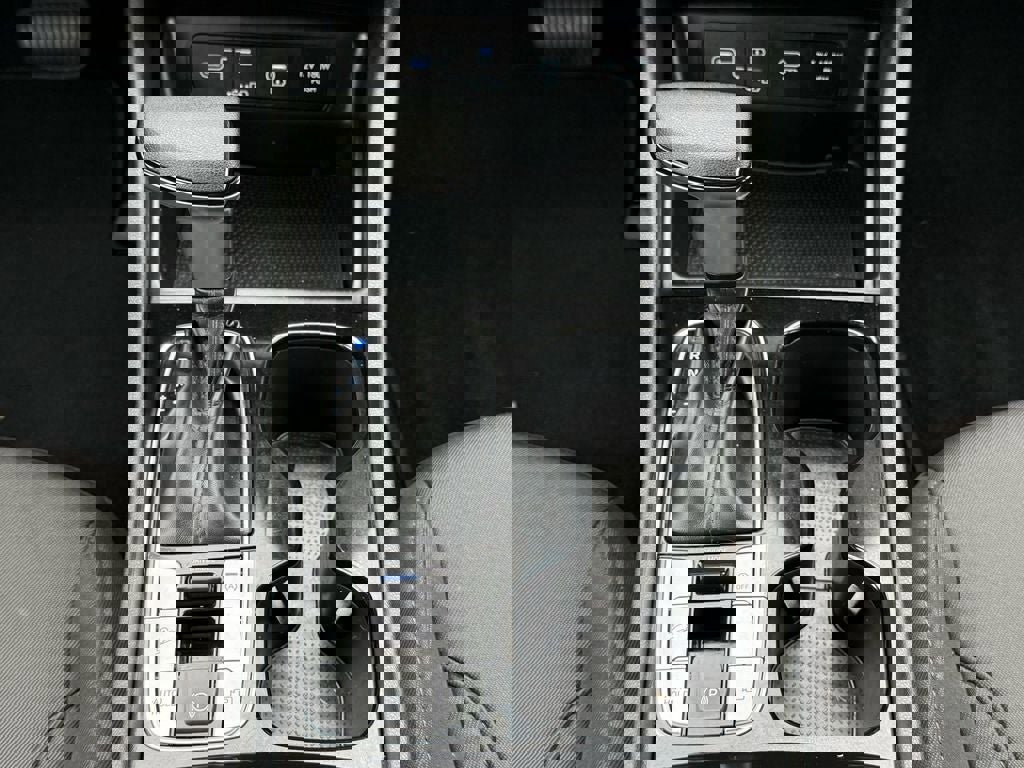 Used 2025 Hyundai Tucson SE image 27