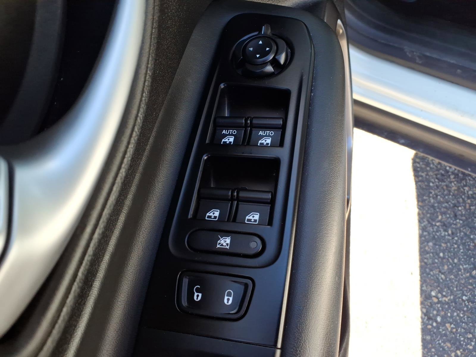 Certified 2021 Jeep Renegade Limited image 18