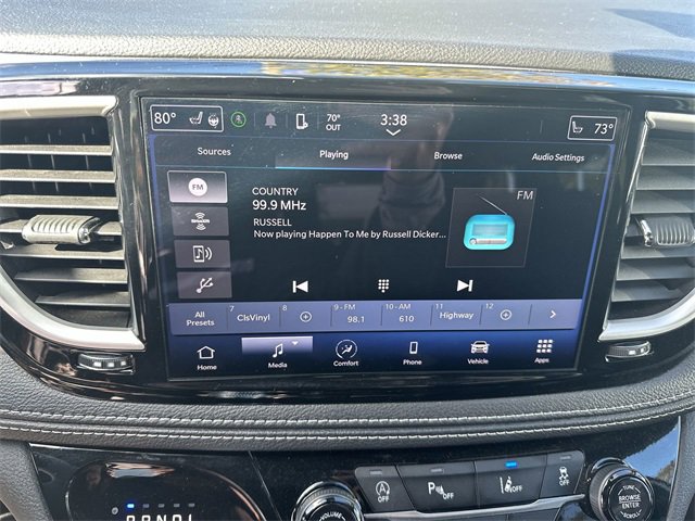 Used 2024 Chrysler Pacifica Touring image 12