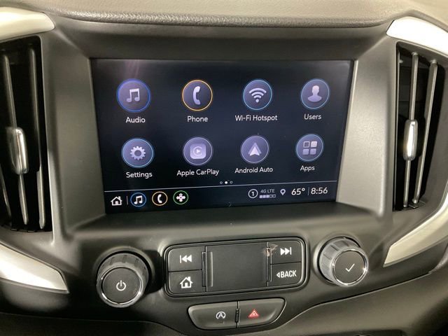 Used 2024 GMC Terrain SLT image 12