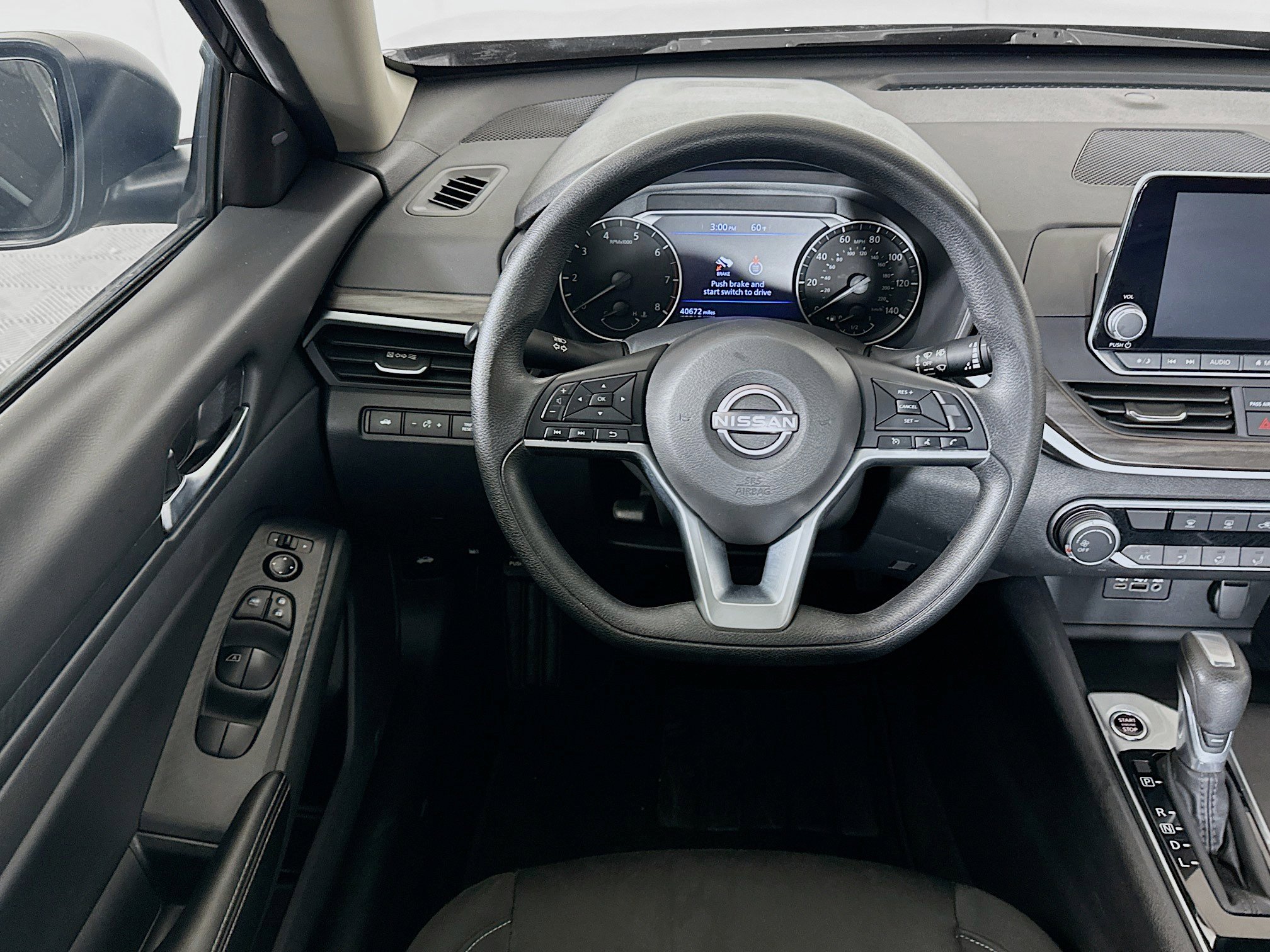 Used 2025 Nissan Altima 2.5 SV image 18