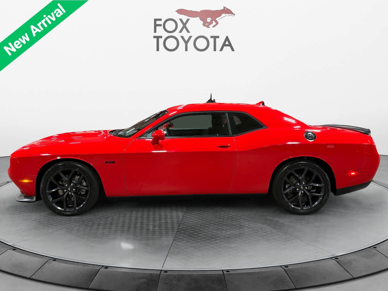 Used 2023 Dodge Challenger R/T w/ Blacktop Package RWD image 3