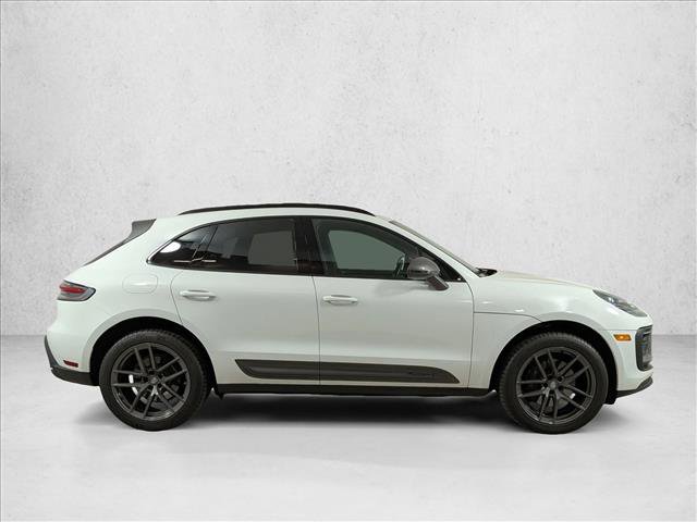 Certified 2025 Porsche Macan Turbo image 8