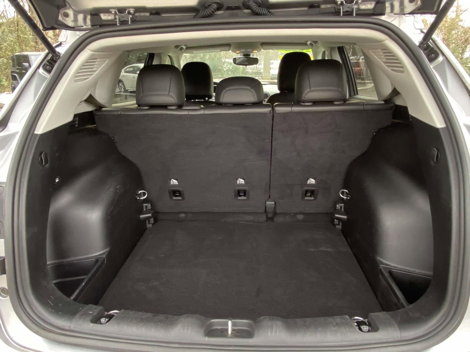 Used 2020 Jeep Compass Latitude image 9