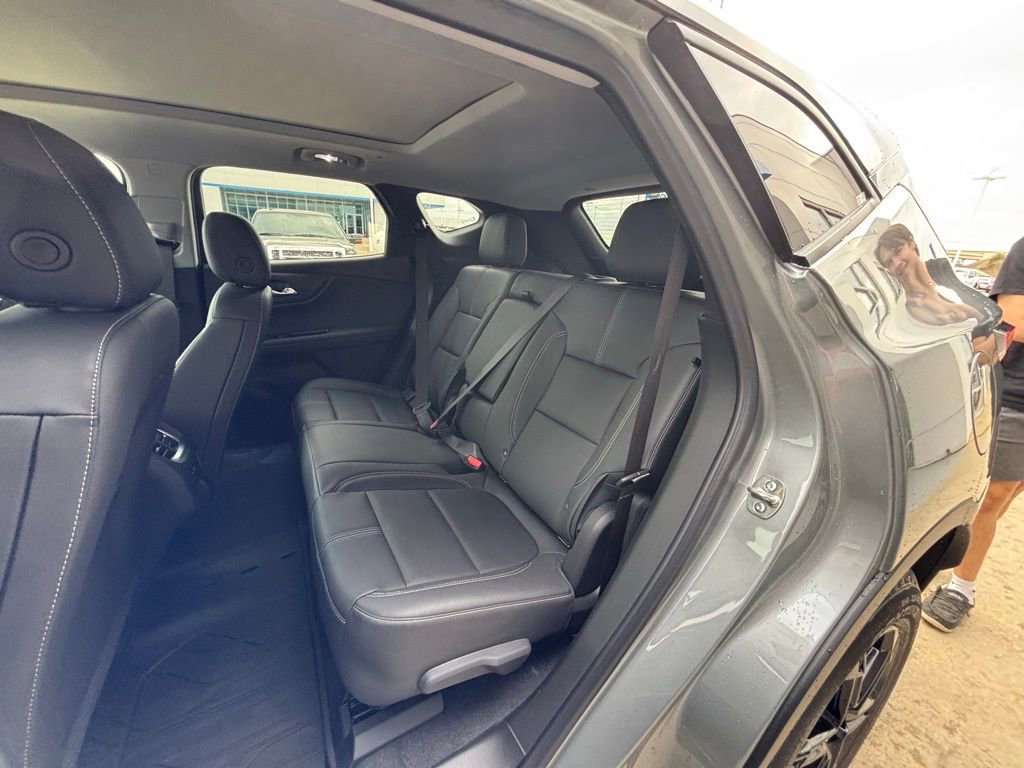New 2026 Chevrolet Blazer LT w/ Midnight/Sport Edition image 9