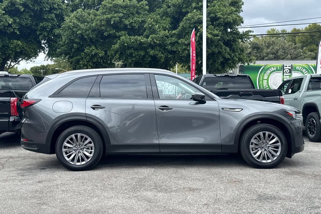 Used 2025 MAZDA CX-90 Plug-In Hybrid w/ Preferred AWD/4WD image 2