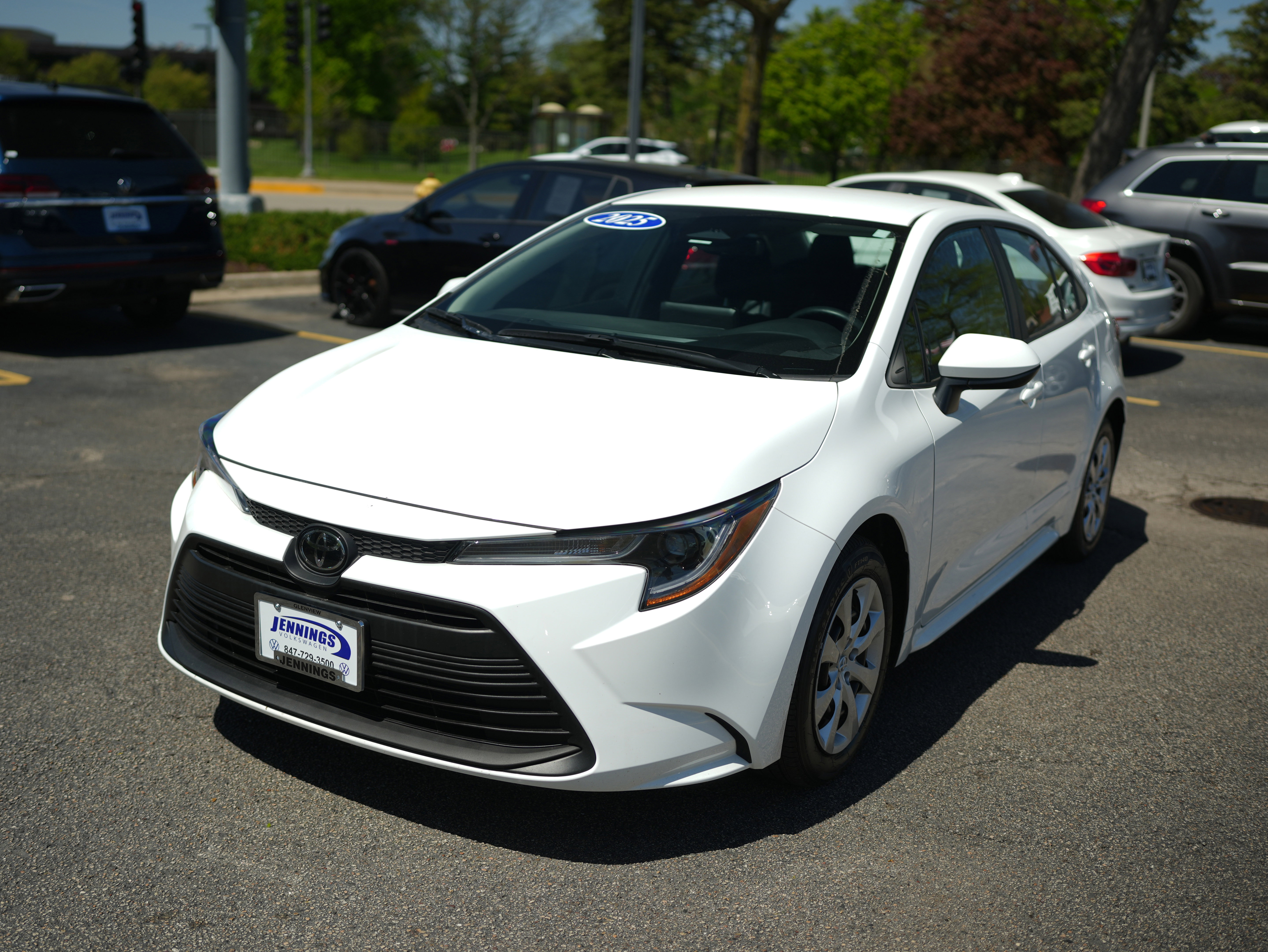 Used 2025 Toyota Corolla LE FWD image 4