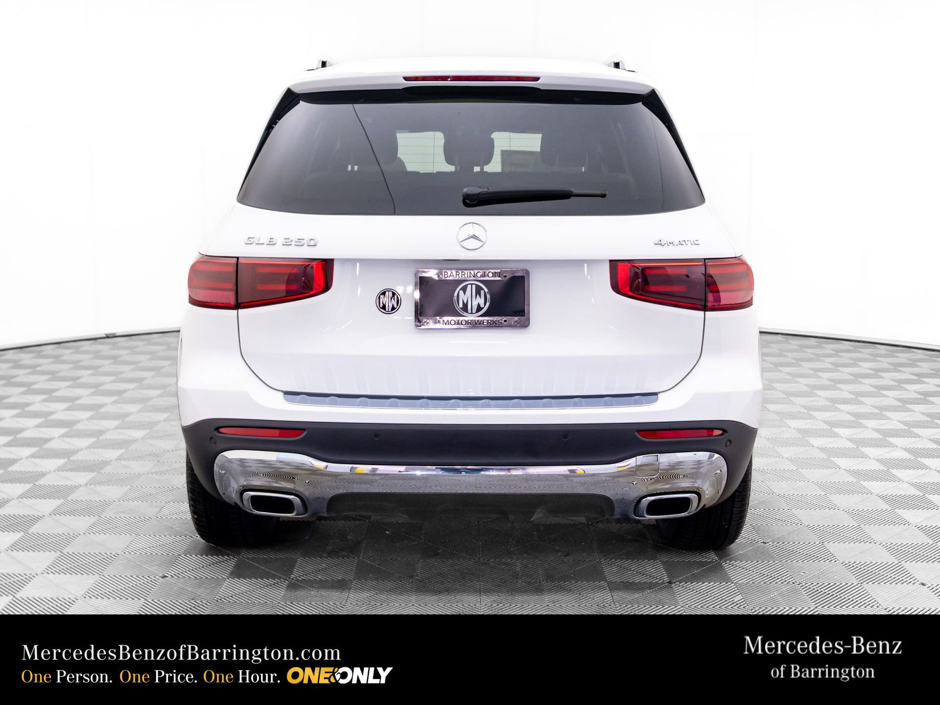 New 2026 Mercedes-Benz GLB 250 4MATIC image 4