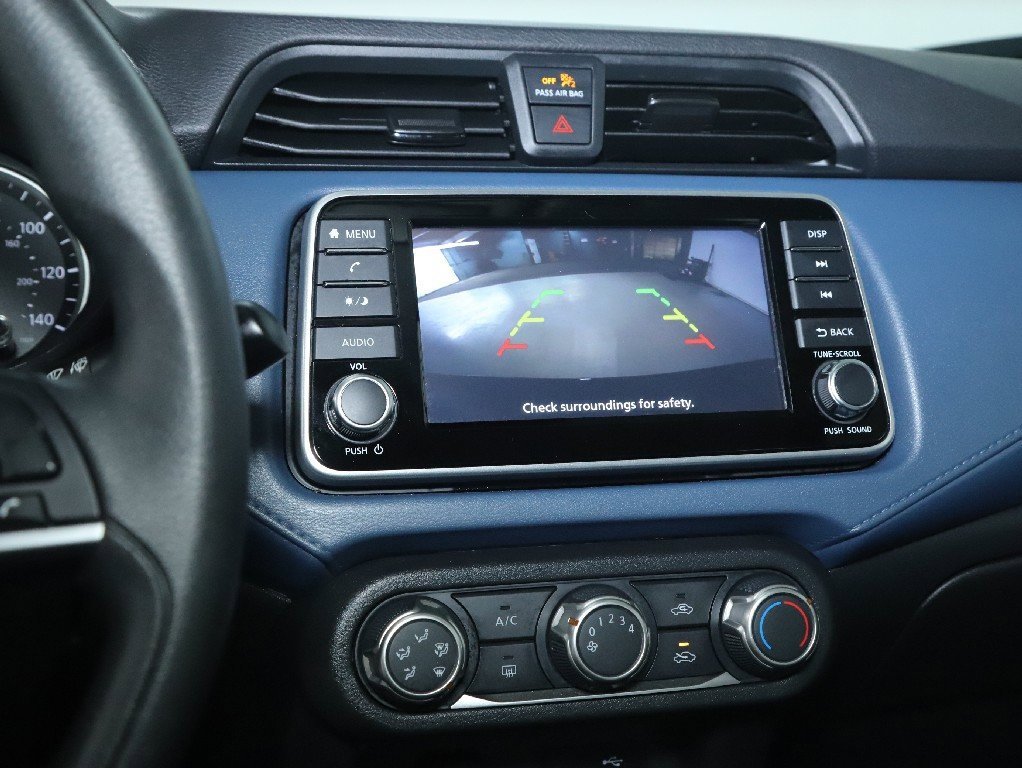 Certified 2025 Nissan Versa SV image 27