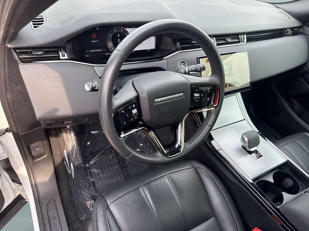 Used 2024 Land Rover Range Rover Evoque S AWD/4WD image 11
