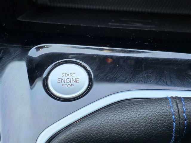 Used 2023 Volkswagen Golf R image 19