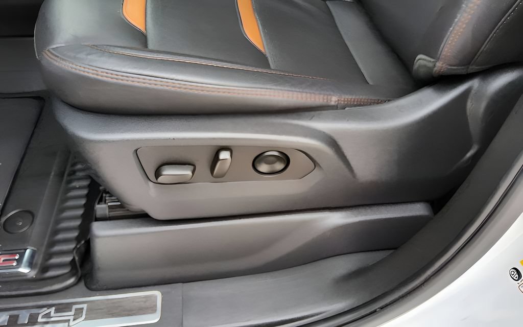 Used 2023 GMC Sierra 1500 AT4 w/ AT4 Premium Package AWD/4WD image 26