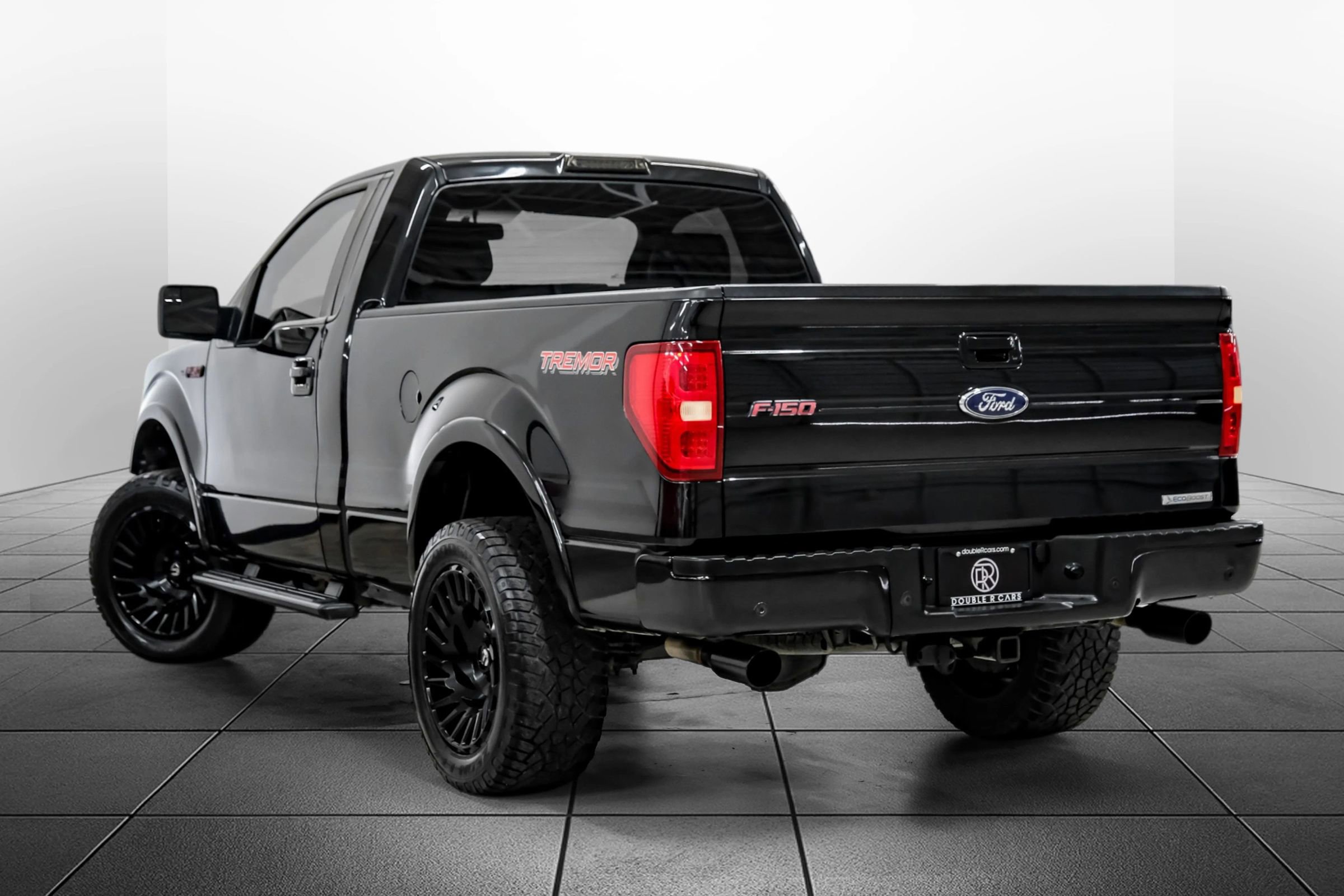 Used 2014 Ford F150 FX4 w/ FX Appearance Package image 9