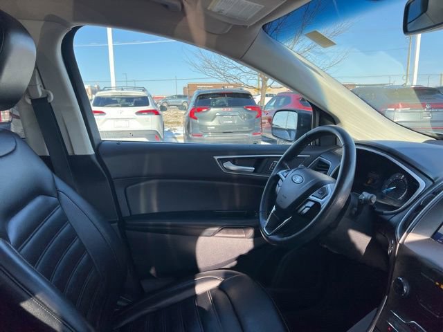 Used 2020 Ford Edge SEL image 33