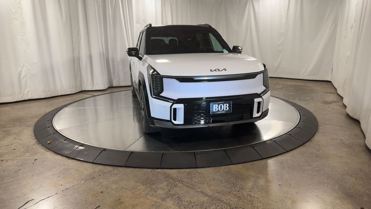 New 2026 Kia EV9 GT-Line image 3