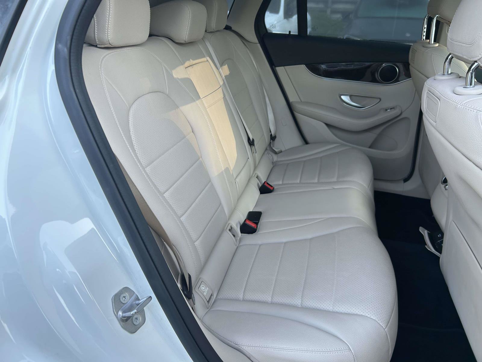 Used 2019 Mercedes-Benz GLC 300 image 45