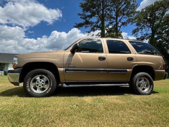 Used 2001 Chevrolet Tahoe LS w/ LS Preferred Equipment Group AWD/4WD image 3