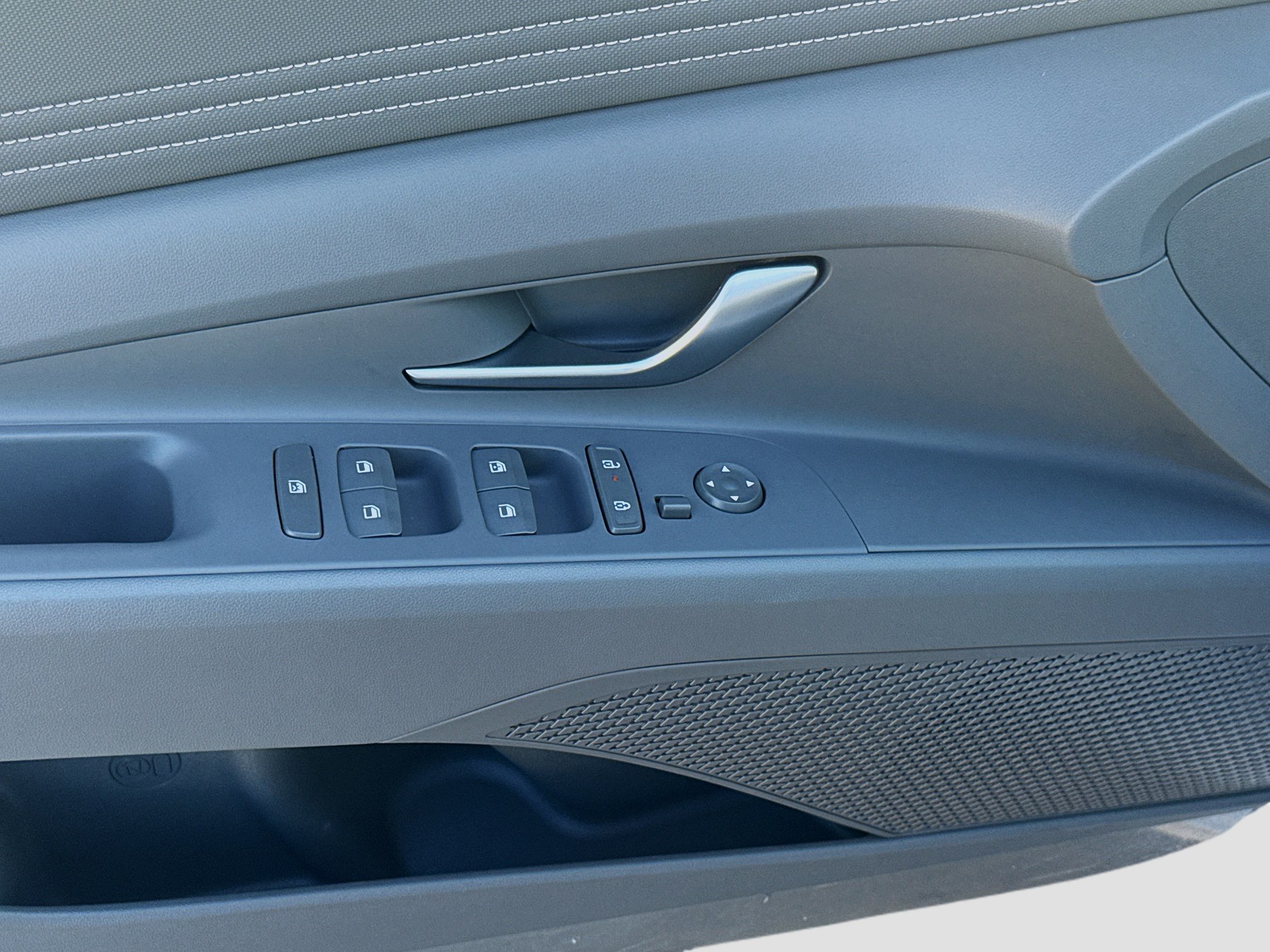 Certified 2026 Hyundai Elantra SEL Sport FWD image 14
