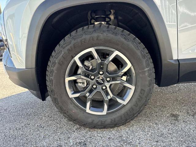 New 2026 Chevrolet Equinox ACTIV image 4