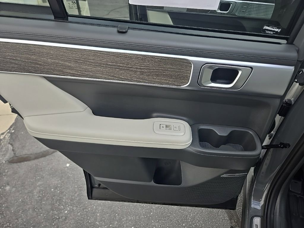 Used 2025 Hyundai Santa Fe Calligraphy image 23