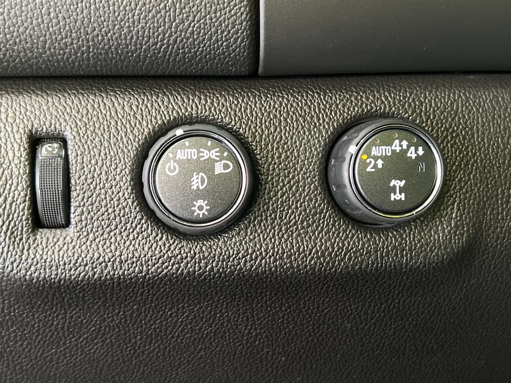 Used 2020 Chevrolet Colorado LT w/ LT Convenience Package AWD/4WD image 27