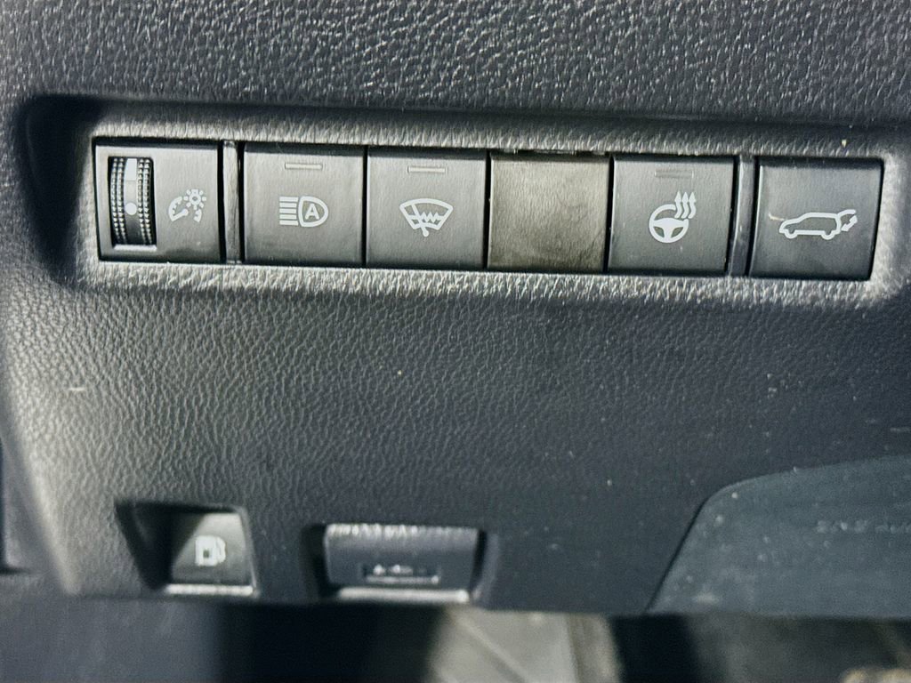 Certified 2021 Toyota RAV4 XLE w/ Convenience Package image 19