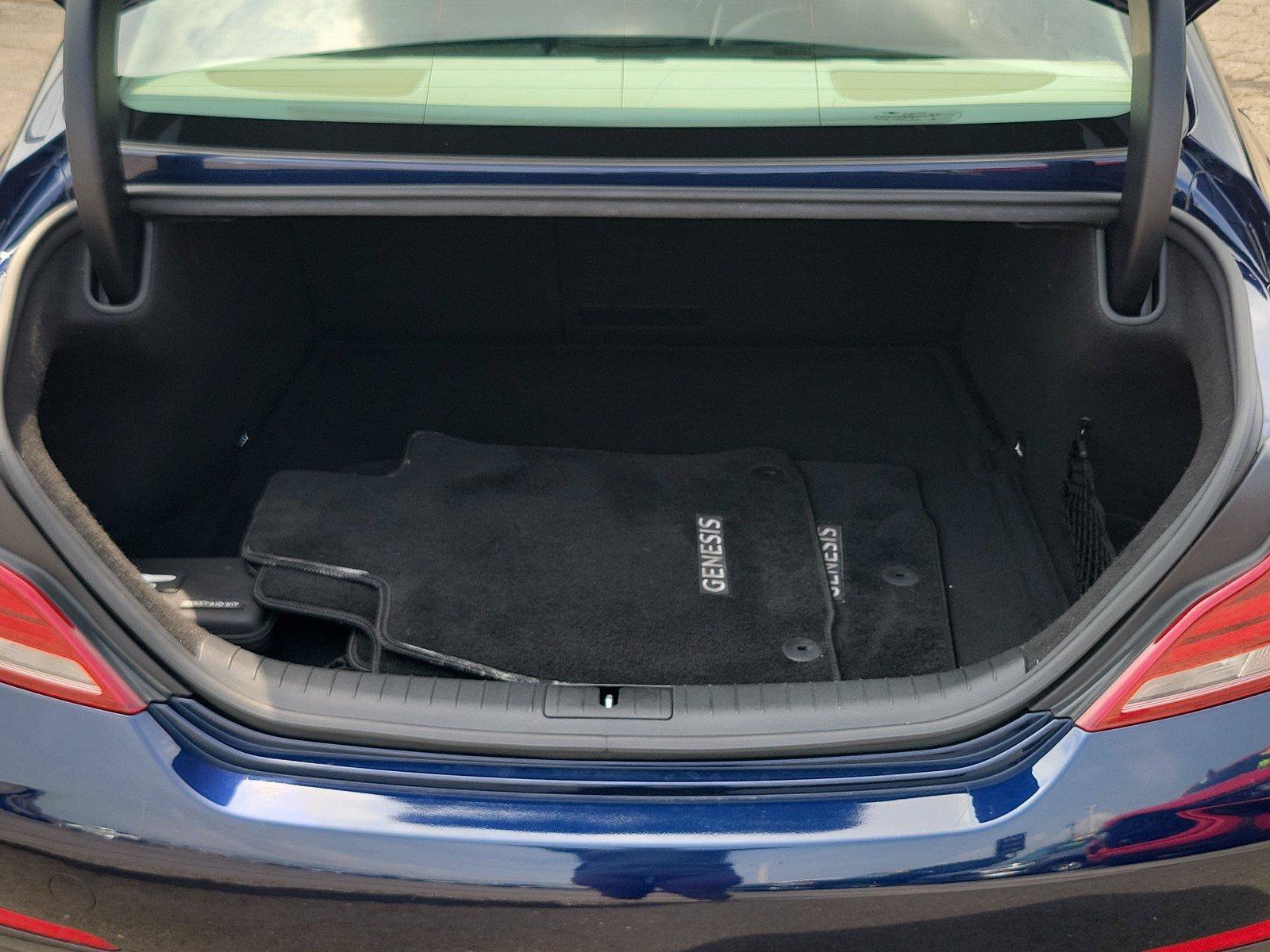Used 2020 Genesis G70 3.3T RWD image 8