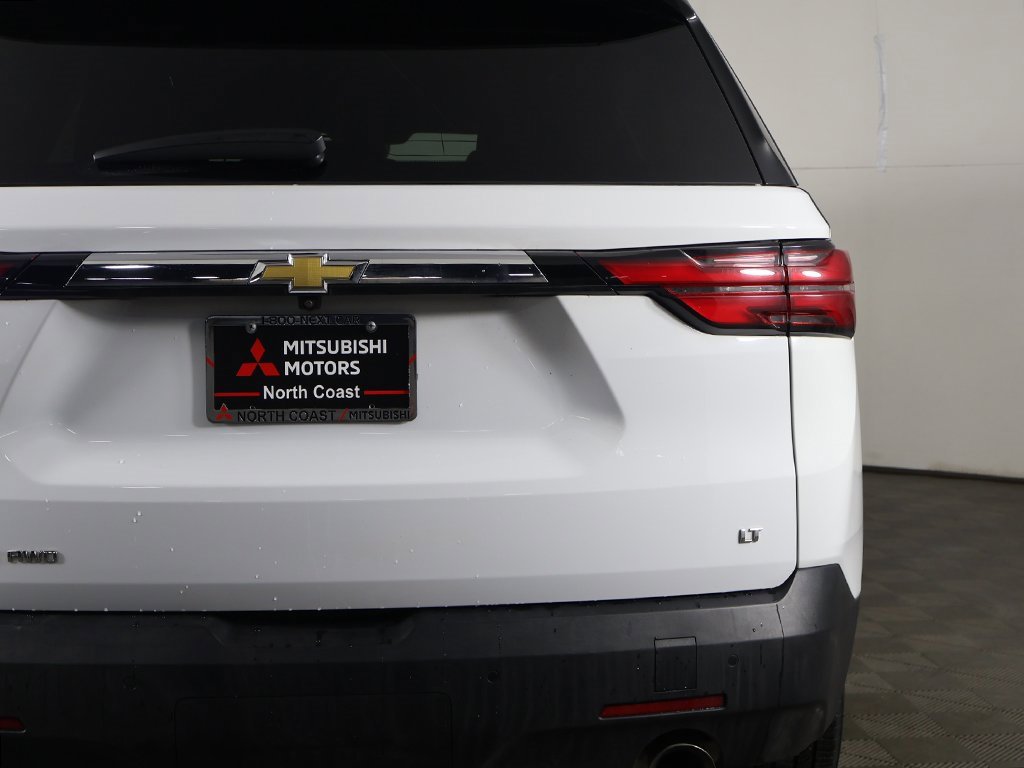 Used 2023 Chevrolet Traverse LT image 16