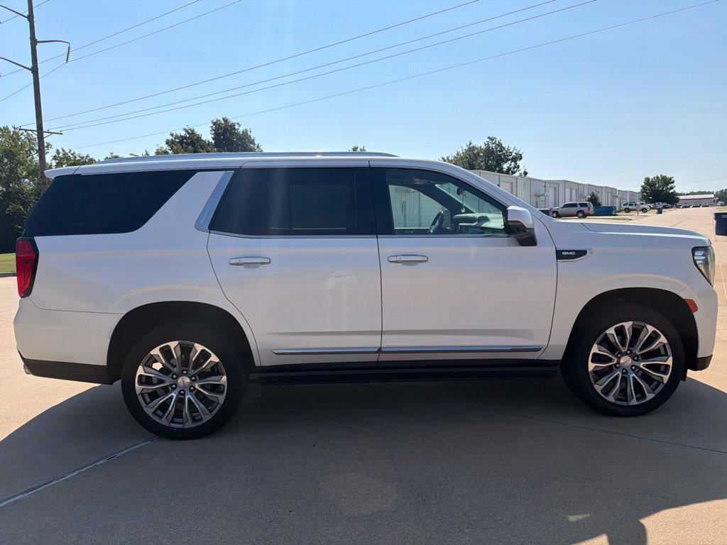 Used 2021 GMC Yukon Denali w/ Denali Premium Package AWD/4WD image 13