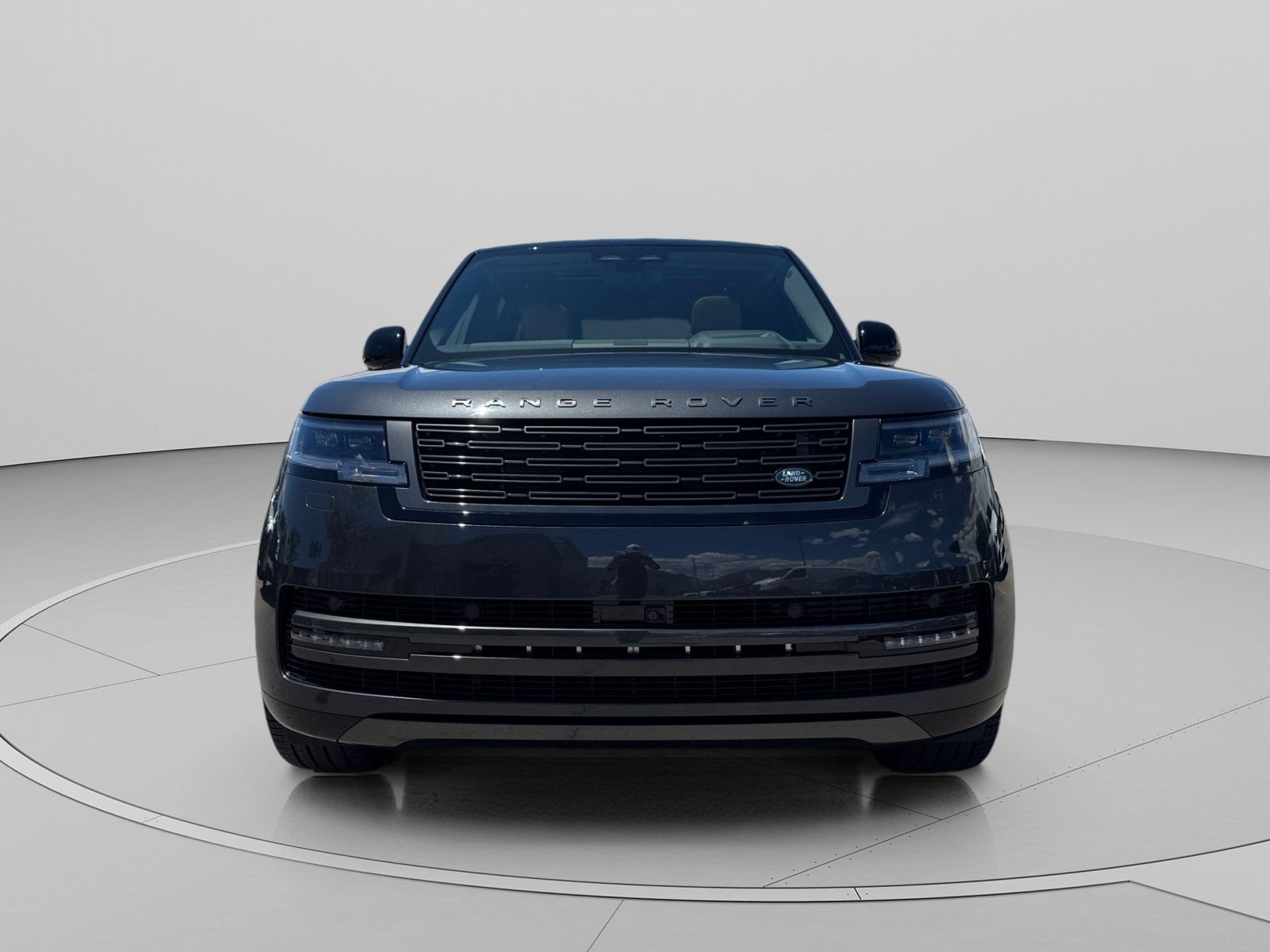 Used 2026 Land Rover Range Rover Long Wheelbase SE AWD/4WD image 8