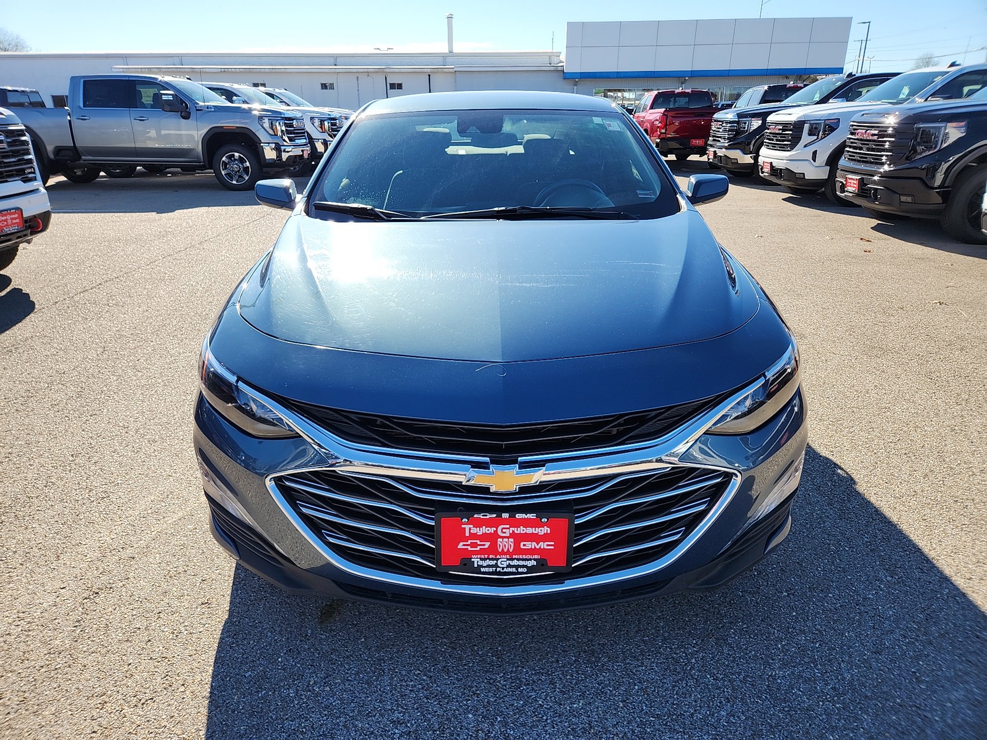 Used 2024 Chevrolet Malibu LT image 3