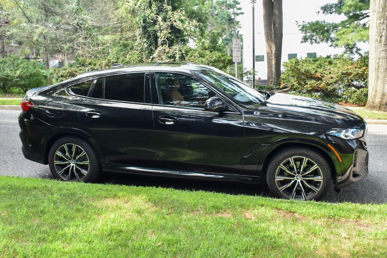 Used 2026 BMW X6 xDrive40i AWD/4WD image 9