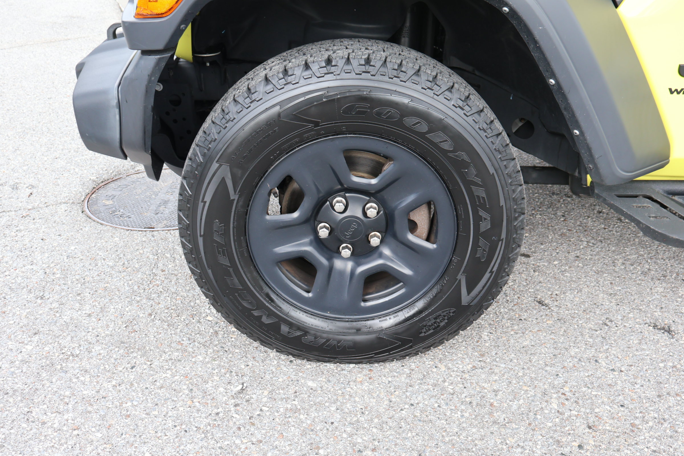 Used 2024 Jeep Wrangler Sport AWD/4WD image 12