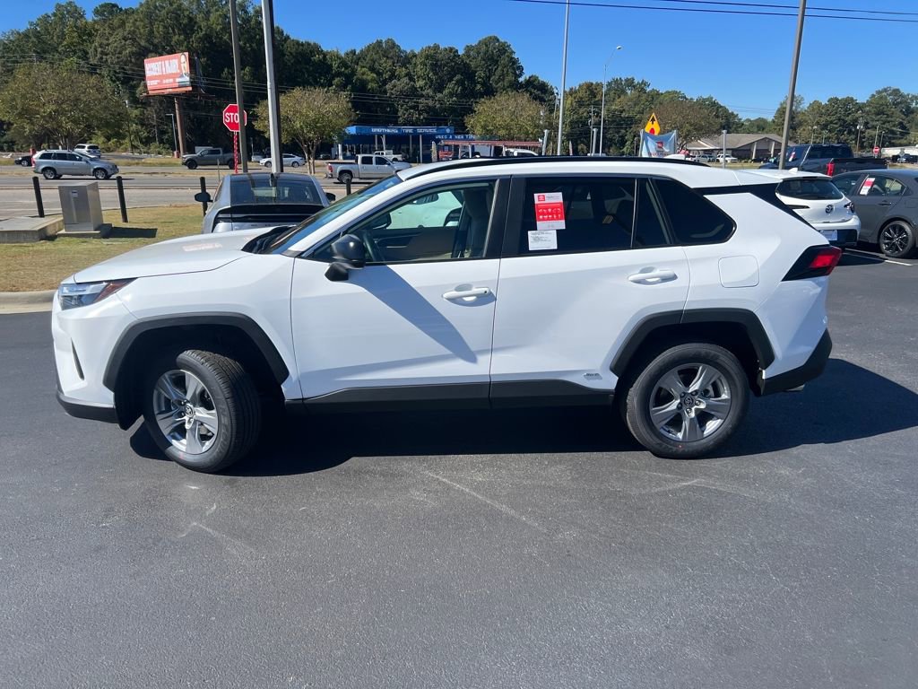 New 2025 Toyota RAV4 LE image 2